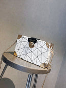 Push<b style="color:White;"><font size="1"> -</font></b>Lock Detail Chain Bag