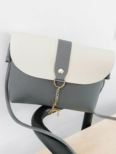 Two<b style="color:White;"><font size="1"> -</font></b>Tone Flap Bag