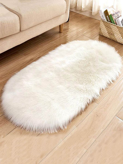 Faux<b style="color:White;"><font size="1"> -</font></b>Fur Floor Mat