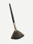 Two<b style="color:White;"><font size="1"> -</font></b>Tone Handle Blush Brush