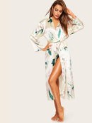 Floral<b style="color:White;"><font size="1"> -</font></b>&<b style="color:White;"><font size="1"> -</font></b>Leaf Print Satin Robe