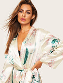 Floral<b style="color:White;"><font size="1"> -</font></b>&<b style="color:White;"><font size="1"> -</font></b>Leaf Print Satin Robe