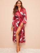 Floral<b style="color:White;"><font size="1"> -</font></b>&<b style="color:White;"><font size="1"> -</font></b>Leaf Print Satin Robe