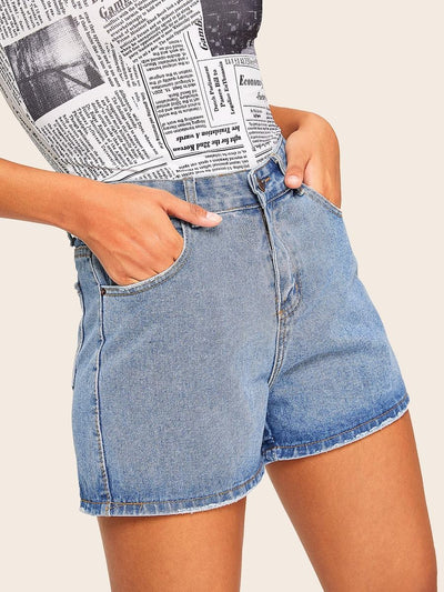 Pocket<b style="color:White;"><font size="1"> -</font></b>Detail Denim Shorts